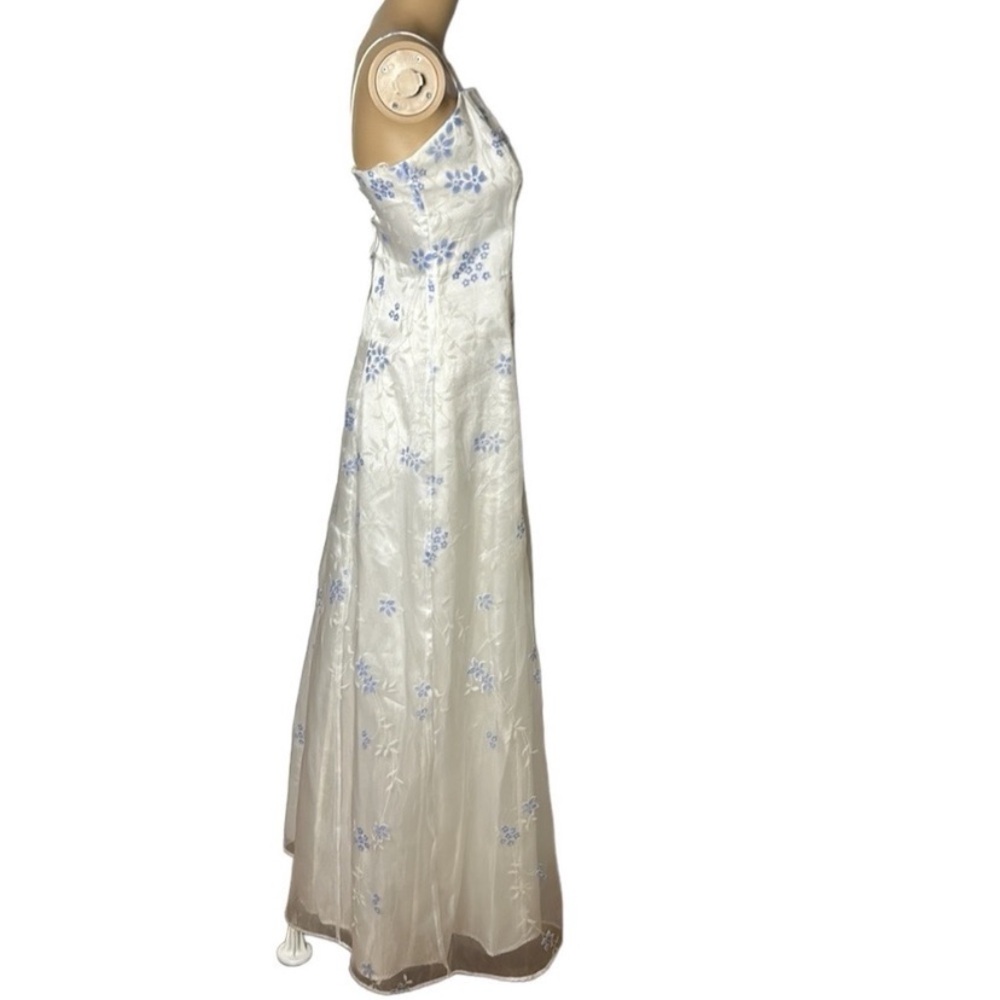 90s/y2k Vintage formal White and Blue Floral Maxi Dress - Picture 3 of 8